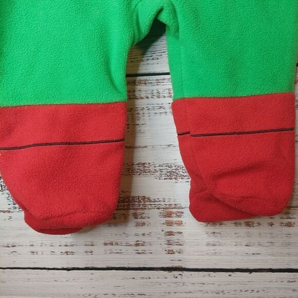 Christmas Elf Sleeper Santa's Little Helper - Picture 8 of 9